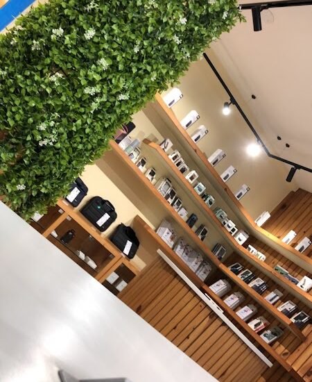 Future World – Apple Premium Reseller and Authorised Service Provider - Gallery Photo 4
