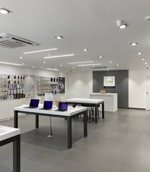 Unicorn, Apple Authorised Reseller - Gallery Photo 4