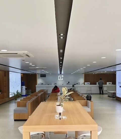 OnePlus Exclusive Service Center - Gallery Photo 2