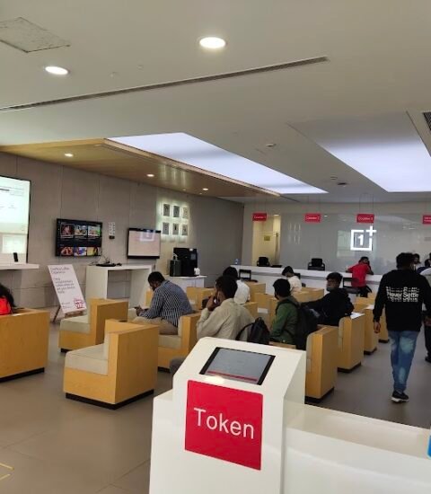 OnePlus Exclusive Service Center - Gallery Photo 5