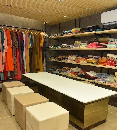 THE WARDROBE BOUTIQUE - Gallery Photo 2