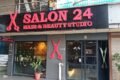Salon 24 - Feature Photo