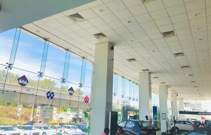 Blue Hyundai - Gallery Photo 5