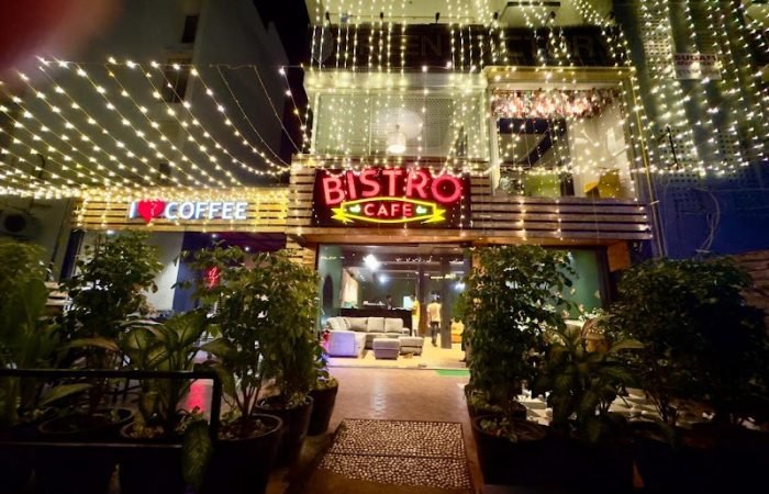 Cafe Bistro - Feature Photo