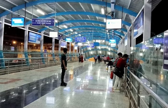 Dadar West Rly. Station - Gallery Photo 4