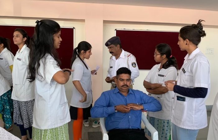 Dr. Amit Guna (Arthritis Xpert) - Feature Photo