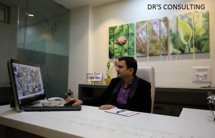 Dr. Divyesh Shah M S (Surgeon) - Feature Photo