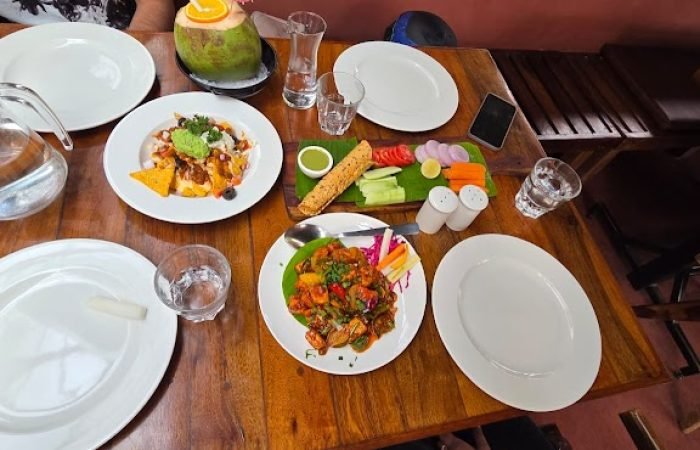 FULL CIRCLE - Taproom • Kitchen • Culture - Gallery Photo 3