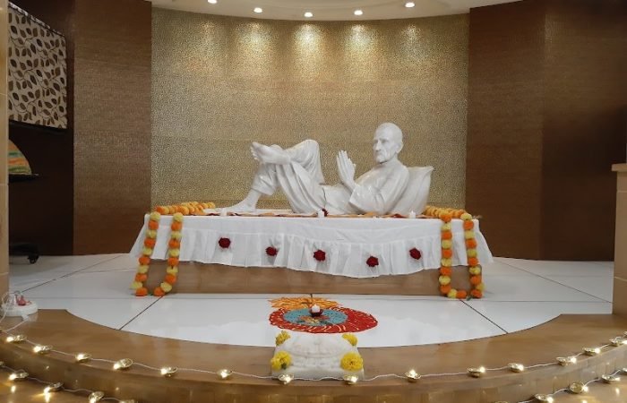 Fakir Ki Jhopadi - Feature Photo