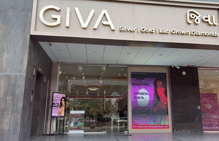 GIVA Silver & Gold Jewellery | Race Course Road | Lab Grown Diamonds - Feature Photo