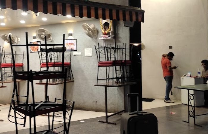 Gayatri Bhavan - Feature Photo