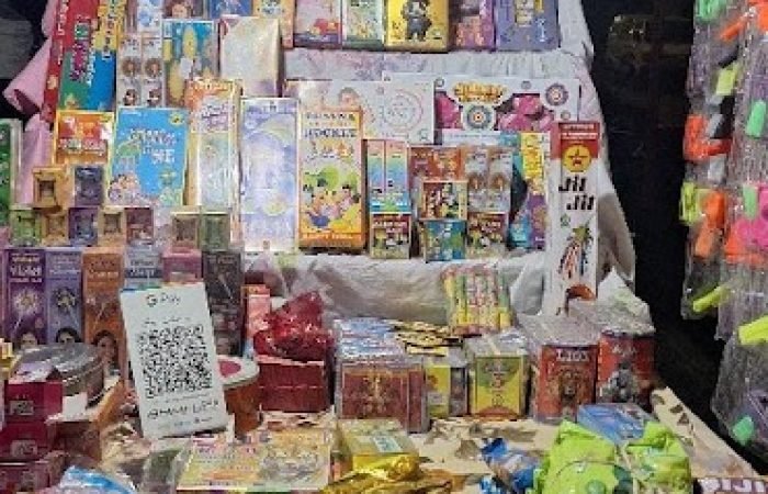 HENI CRACKERS - Feature Photo