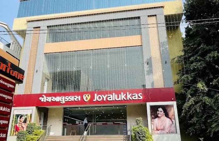 Joyalukkas Jewellery - Vadodara - Feature Photo