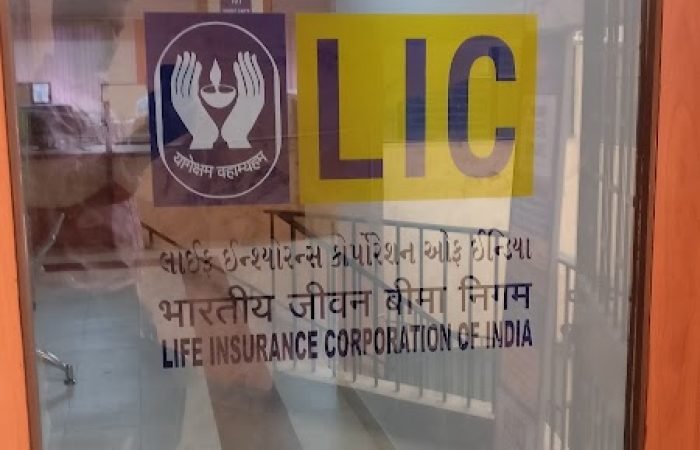 LIC Vadodara - Become An LIC Agent/Adviser - Feature Photo