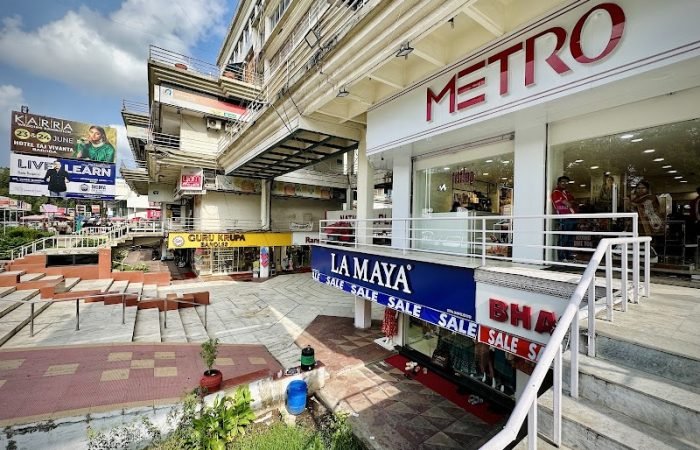 Metro Shoes - Feature Photo