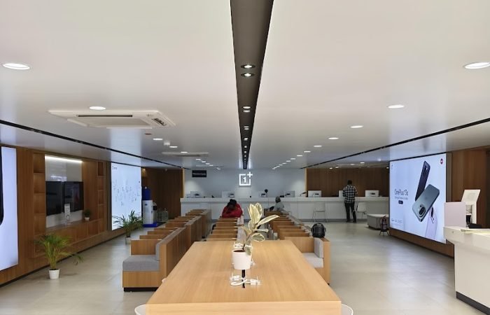 OnePlus Exclusive Service Center - Gallery Photo 2