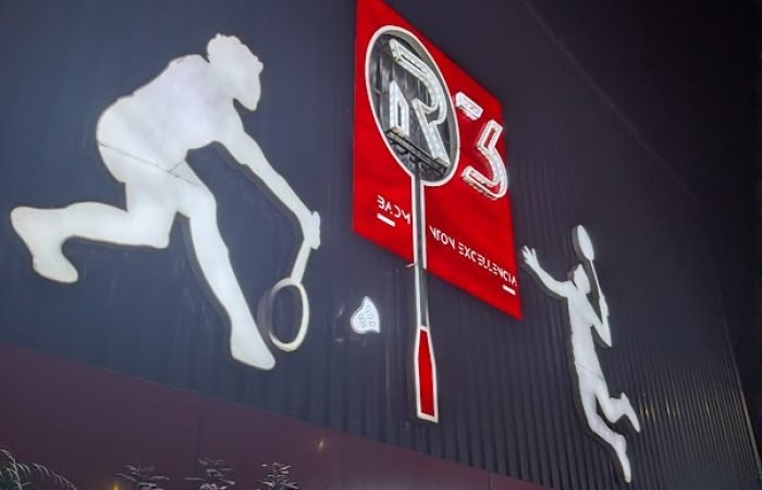 R3 Badminton Excellencia (GREEN) - Gallery Photo 4