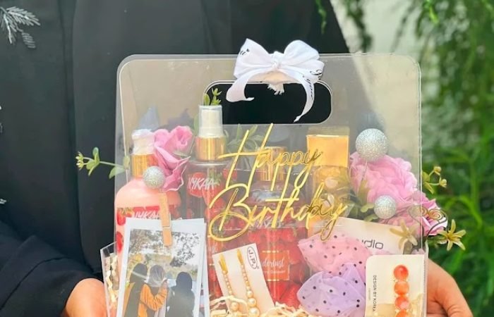 Red Velvet Gifts & Hampers - Feature Photo