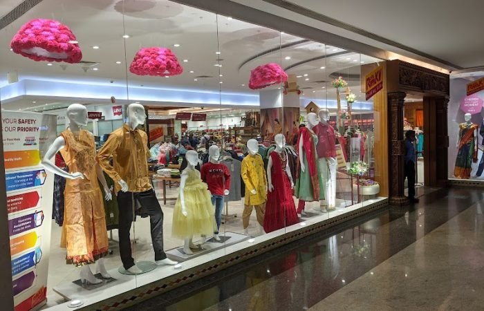 RmKV Wedding Silks Sarees Shop - Feature Photo