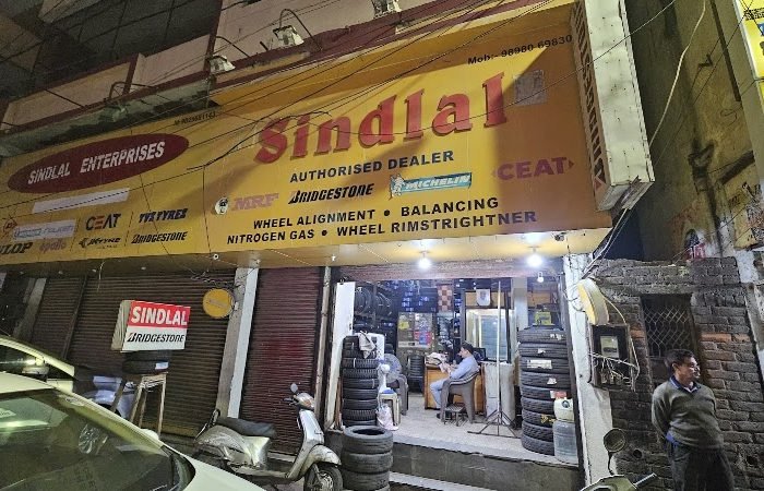 Sindlal Motors Parts Stores - New Tyres Tubeless, Wheel Alignment, Wheel Balancing - Feature Photo