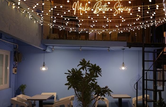THE EROS CAFE (akota) - Feature Photo
