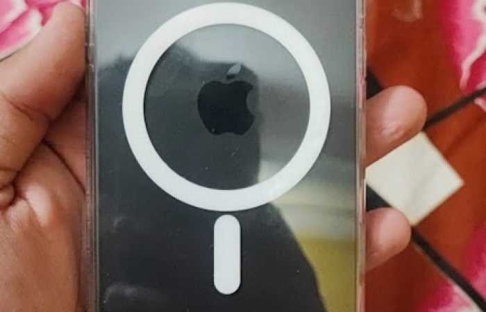 Unicorn, Apple Authorised Reseller - Gallery Photo 2