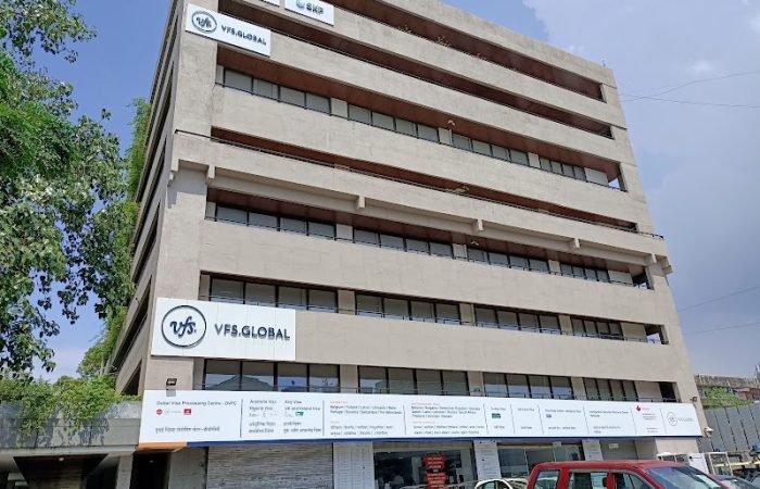 Urmi Axis - Feature Photo