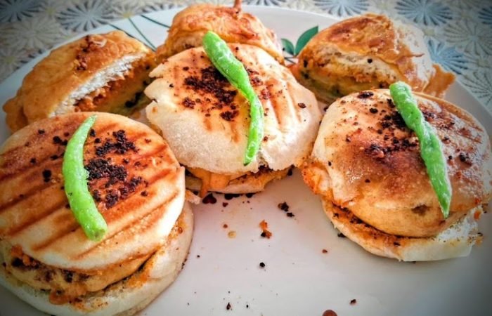 Vada Pav - Feature Photo