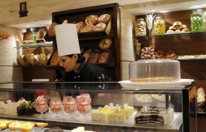 Vanilla - Bakery & Cake Shop in Vadodara - Feature Photo
